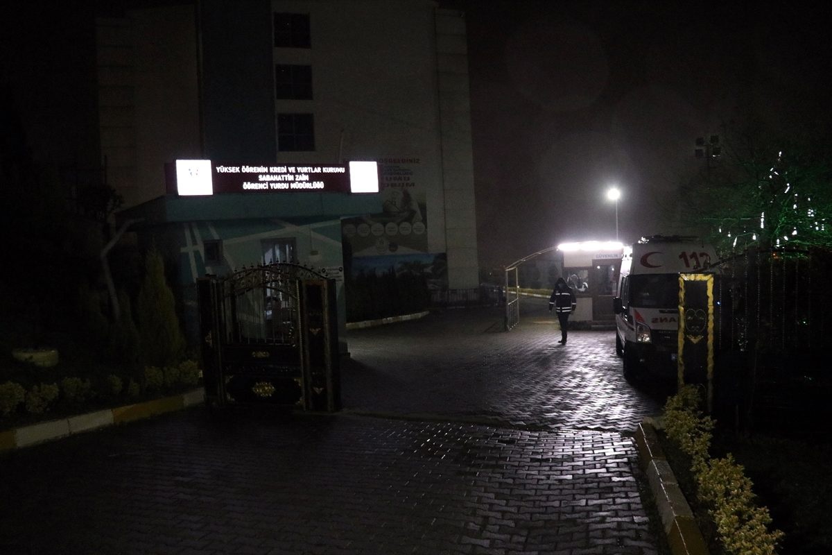 Yurt dışından gelen 226 kişi Kovid-19 önlemleri kapsamında Sakarya\'da öğrenci yurduna yerleştirildi