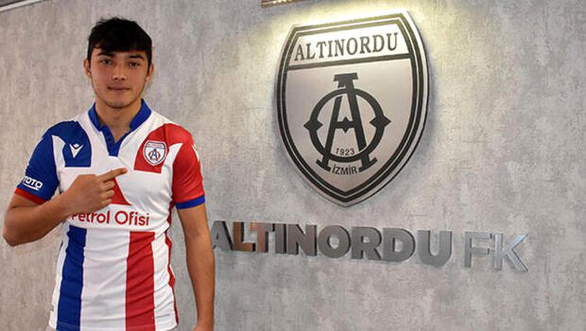 Altınordu\'nun Göztepe\'den kiraladığı Batuhan göze giremedi!
