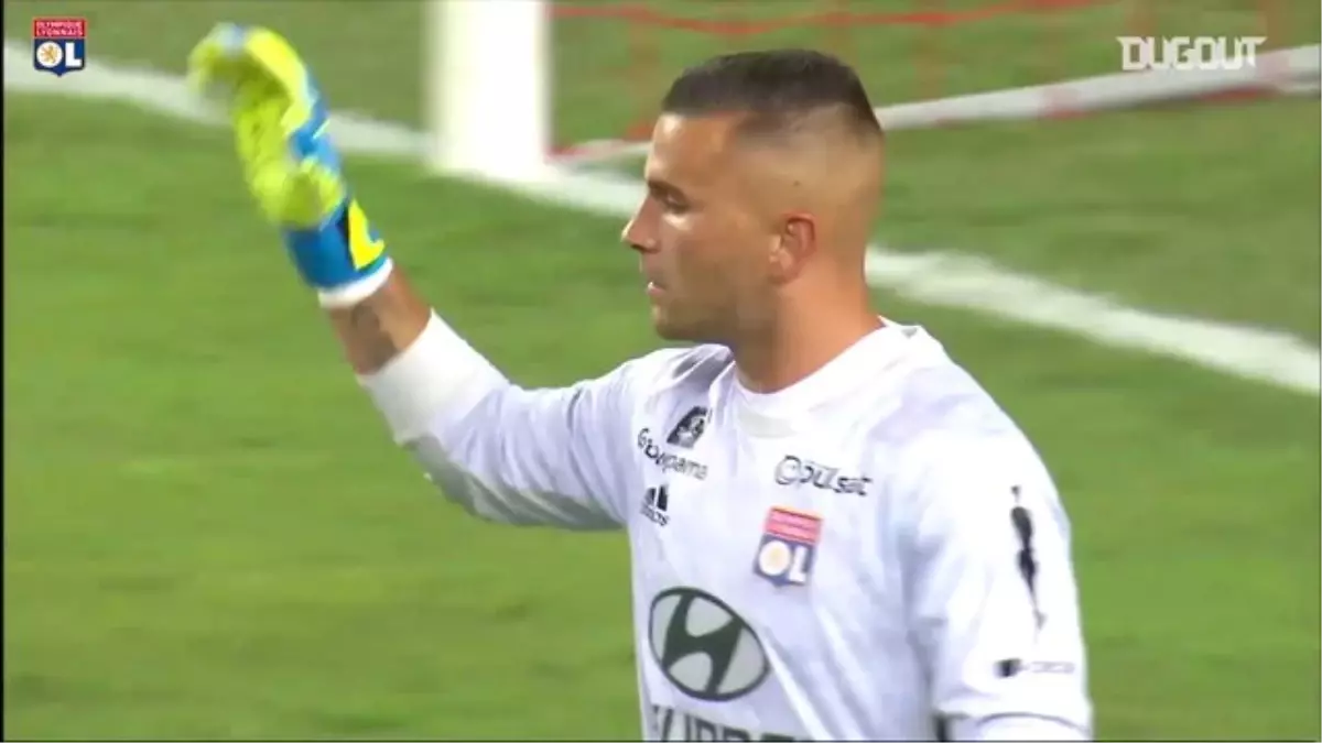 Anthony Lopes\'in En İyi Kurtarışları