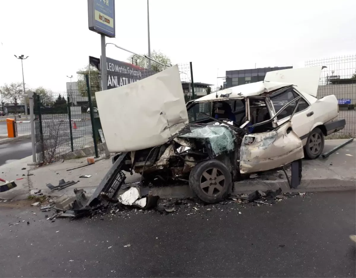 Bakırköy\'de trafik kazası: 3 yaralı