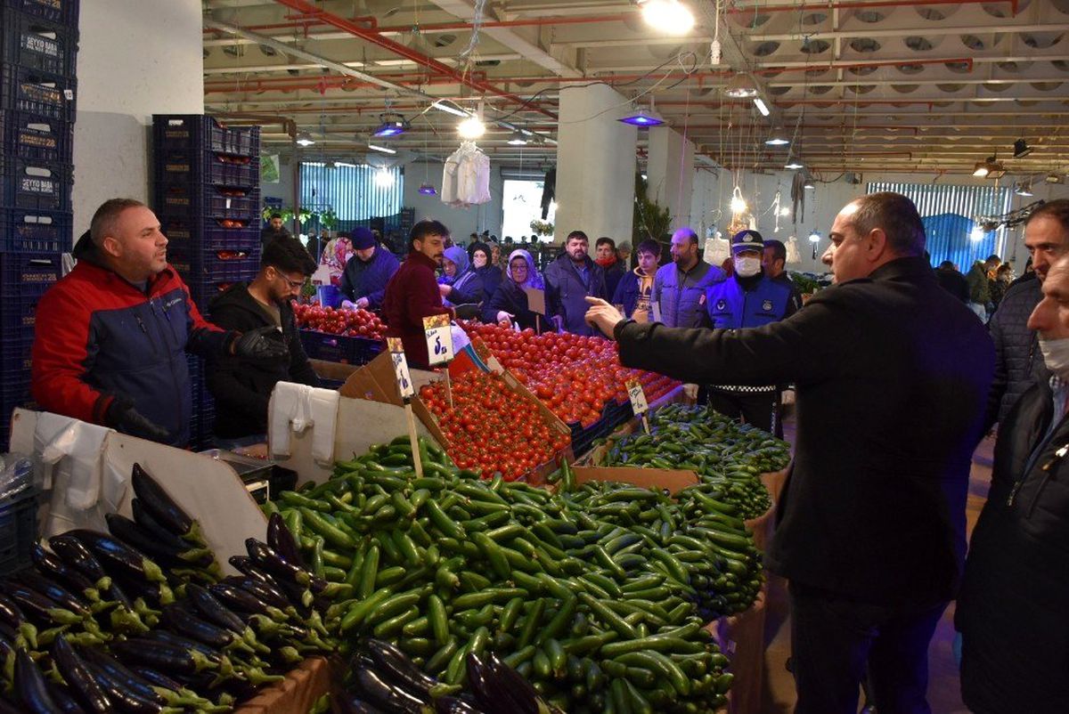 Başkan Sertaslan\'dan kapalı pazar denetimi