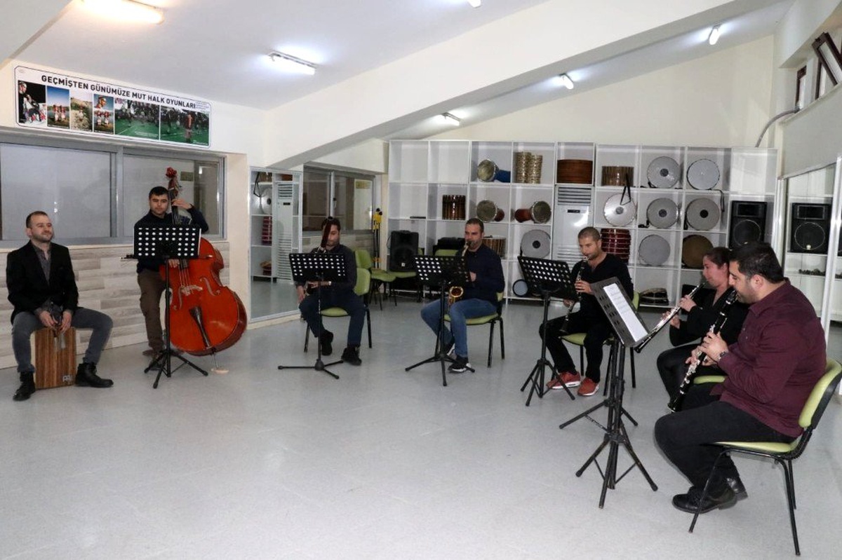 Büyükşehir Belediyesinden evde konser keyfi