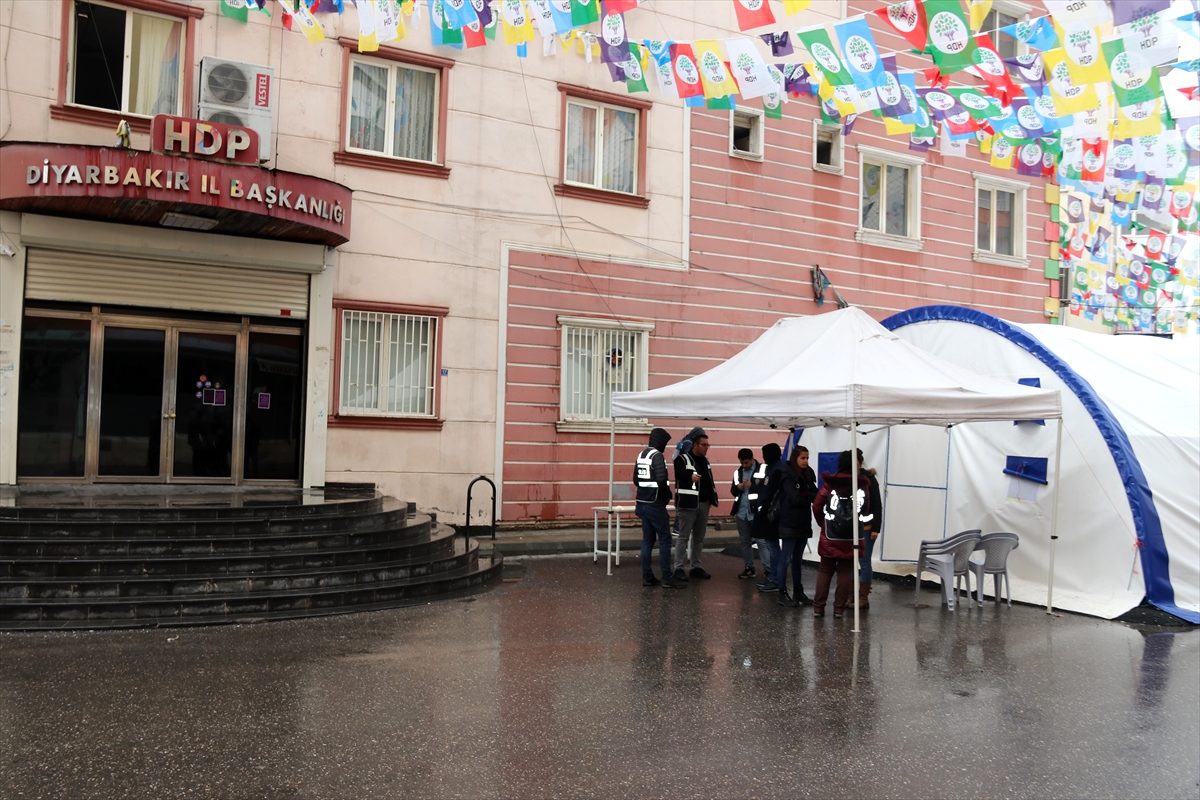 Diyarbakır annelerinin evlat nöbeti 205. gününde sürüyor