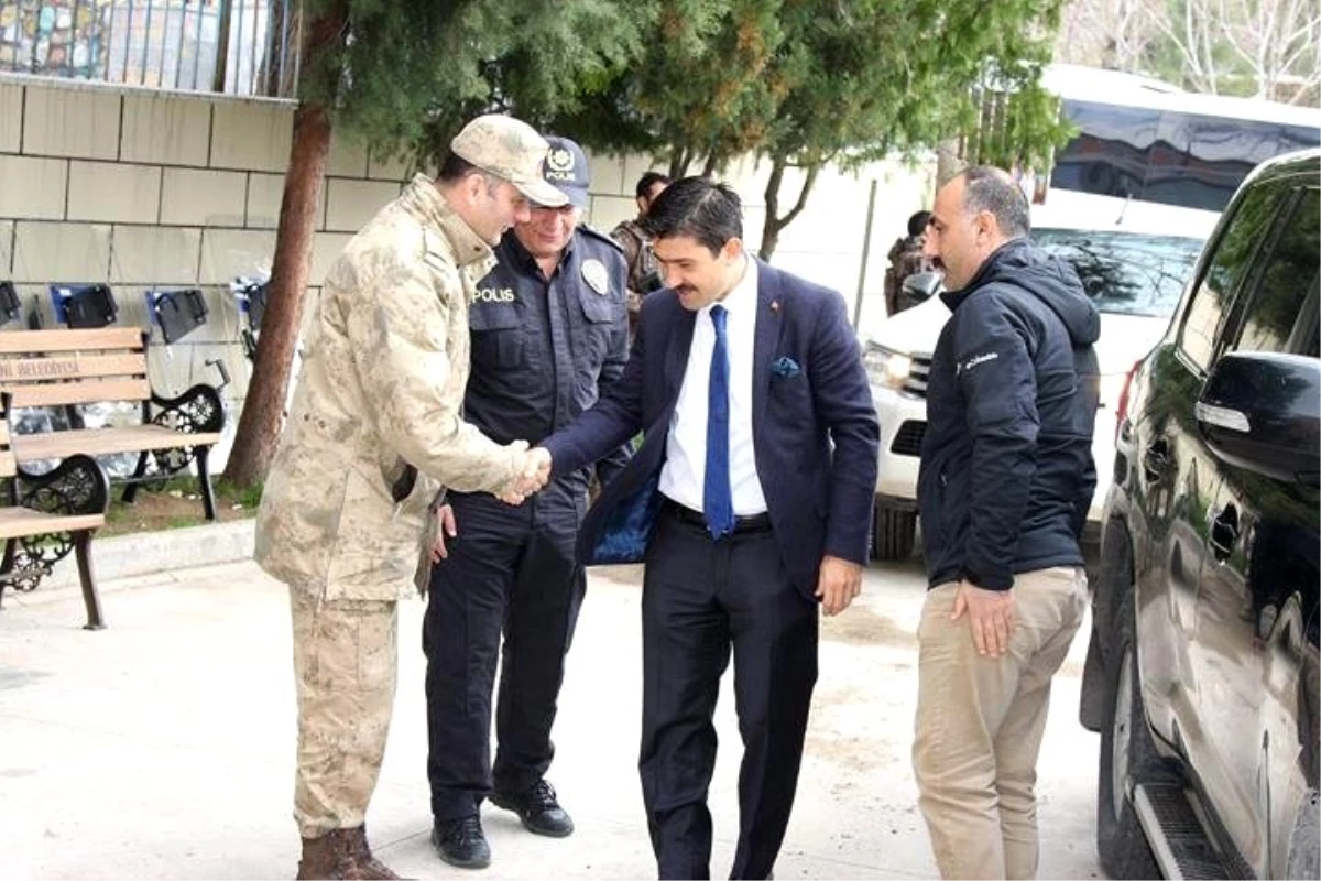 Ergani Belediyesine kayyum olarak atanan Kaymakam Öztürk göreve başladı
