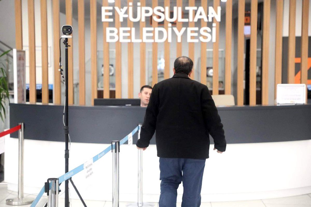 Eyüpsultan Belediyesi girişine termal kamera kuruldu