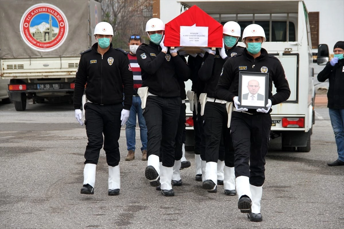 Kayseri\'de trafik kazasında ölen asayiş şube müdürünün cenazesi defnedildi