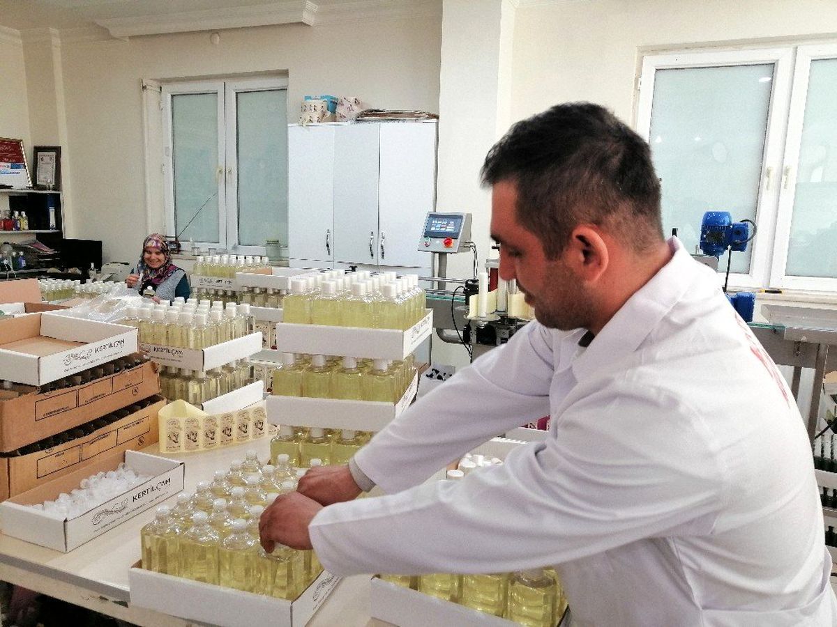 Kolonya üreticisinden metil alkol uyarısı