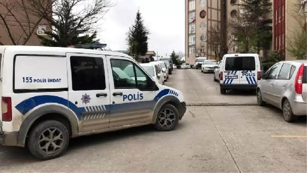 Tansiyon hastası kadın evinin balkonunda ölü bulundu