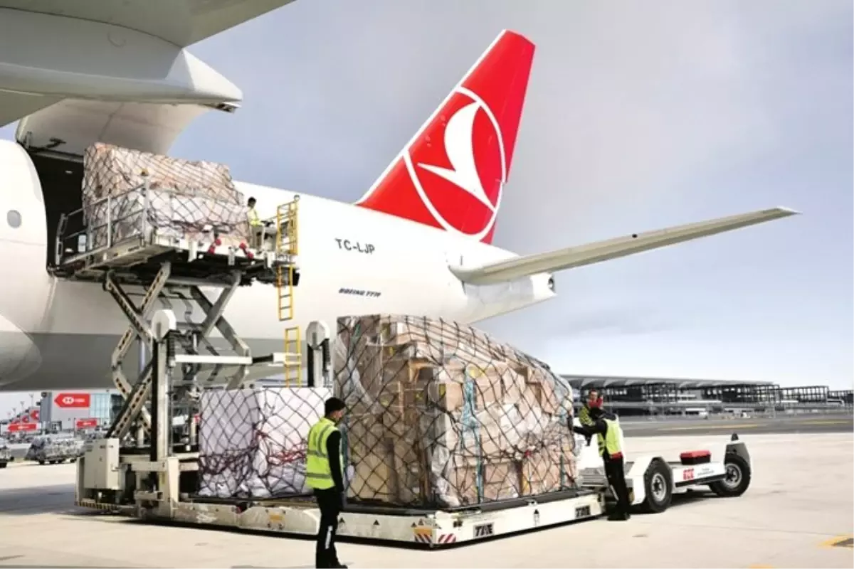 Turkish Cargo, THY\'nin yolcu uçakları ile de kargo taşıması yapıyor