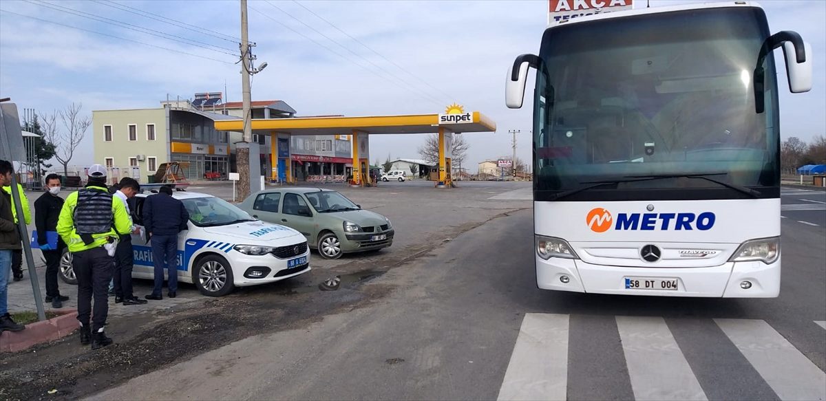 Aksaray\'da yolcu otobüsü şoförüne fazla yolcu taşımaktan 392 lira ceza kesildi