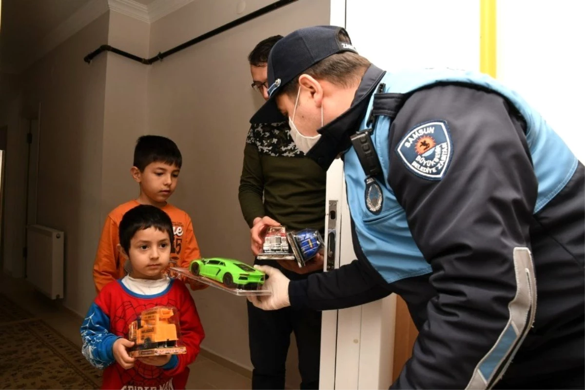 Başkan Demir\'den "evde kalan" çocuklara doğum günü sürprizi