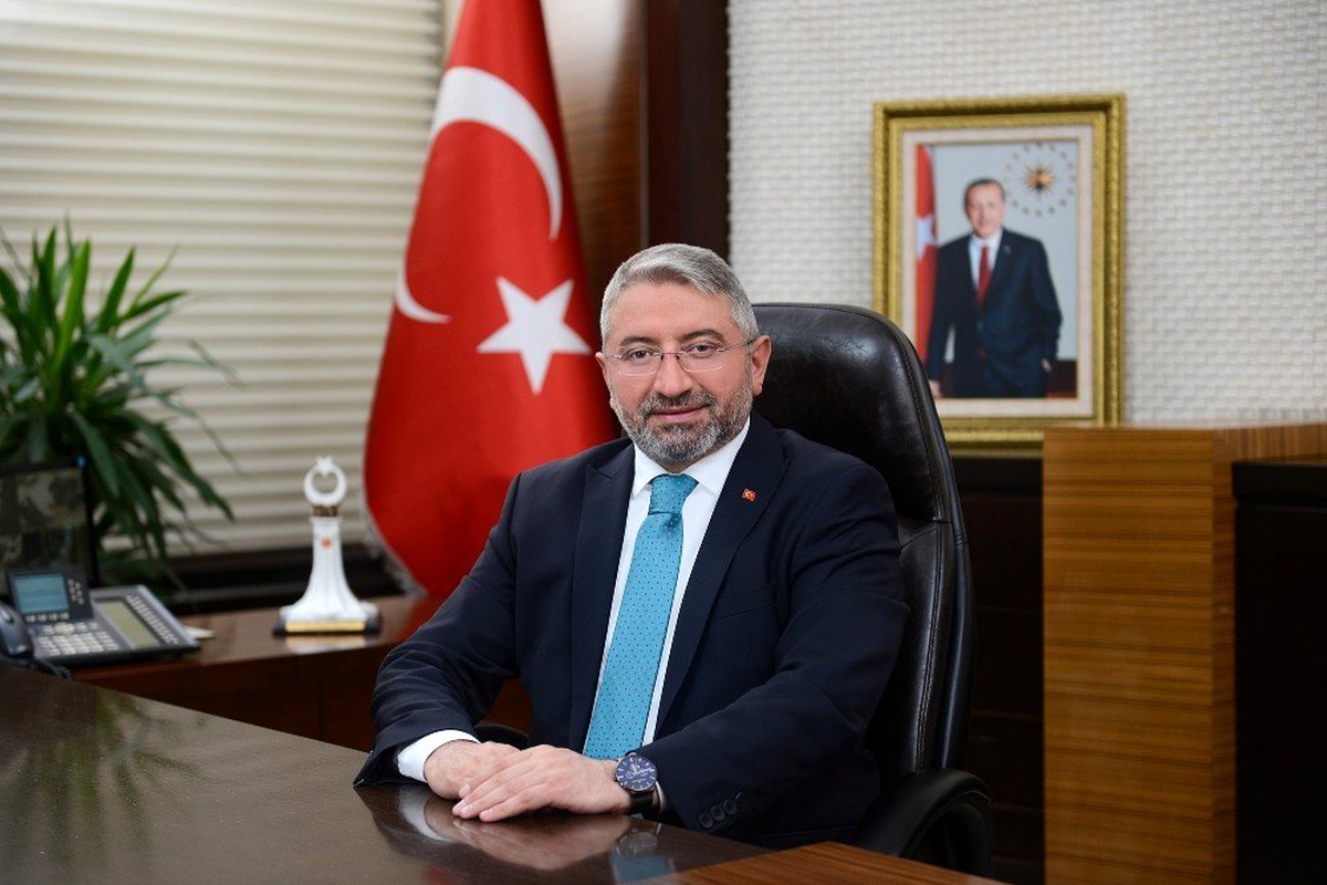 Çöp kamyonları ve konteynırlar her gün yıkanıp dezenfekte ediyor