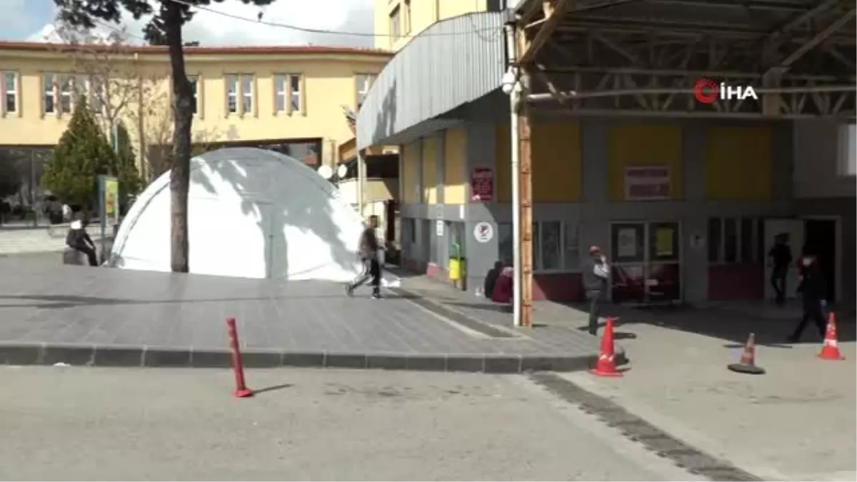 Gaziantep\'te hastane bahçelerine afet çadırları kurulmaya başlandı