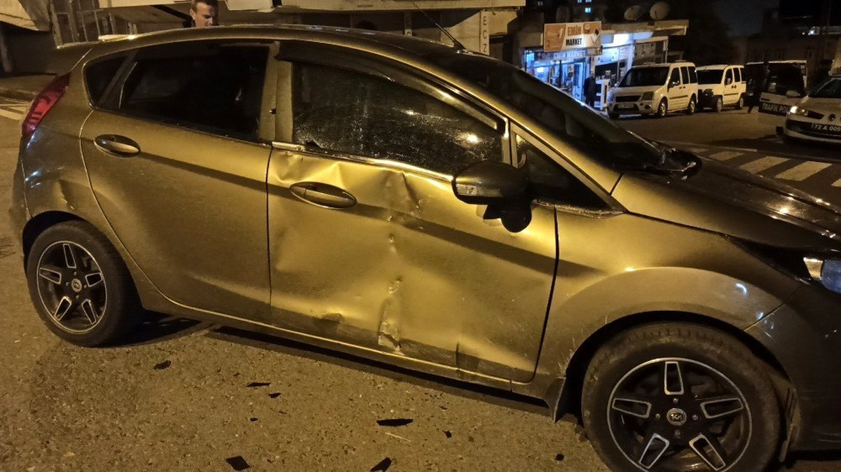 Gercüş\'te motosiklet ile otomobil çarpıştı: 1 yaralı