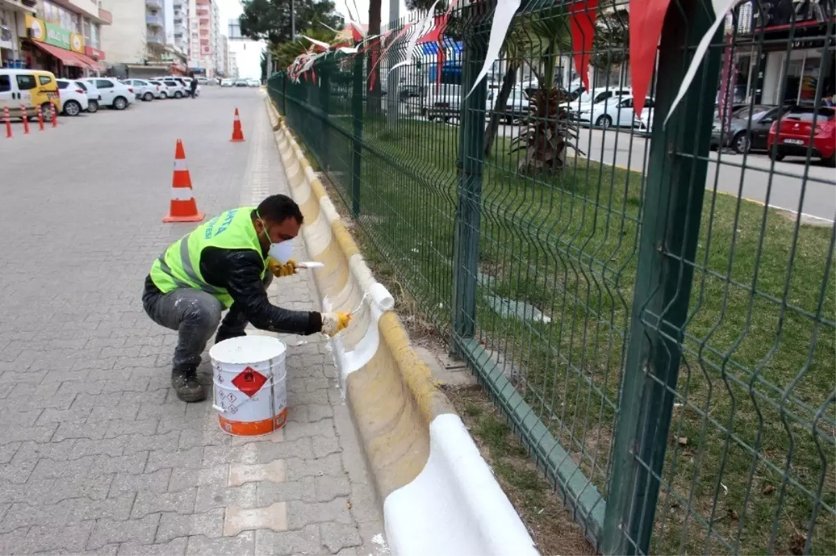 Kahta\'da dezenfekte çalışmaları son sürat