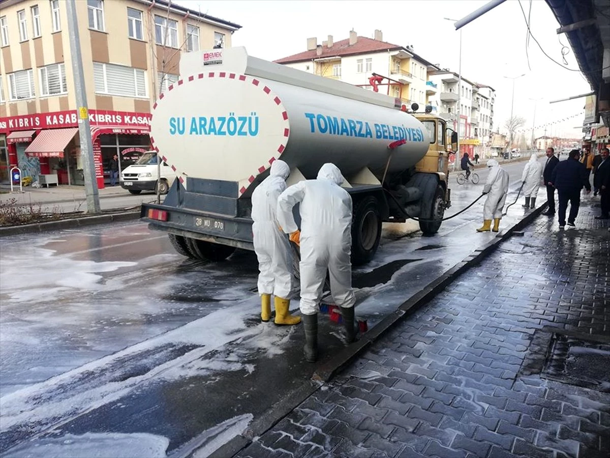 Tomarza Belediyesi\'nden dezenfekte çalışması