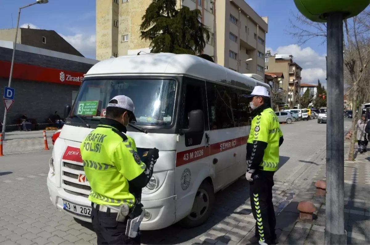 Yolcu taşıyan araçlar polis denetiminden geçiyor