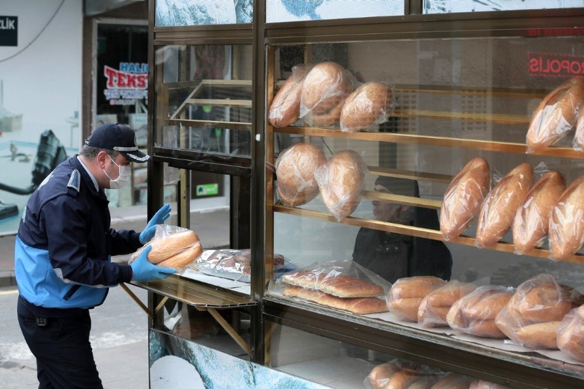 Zabıtadan bakkal, fırın, market ve ekmek büfelerine korona virüs denetimi