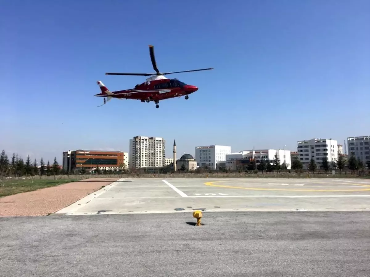 ALS hastası adam hava ambulansı ile hastaneye getirildi