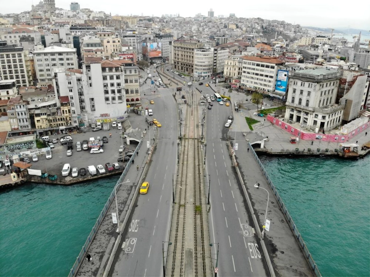 İstanbul\'un sembol noktalarında sessizlik hakim