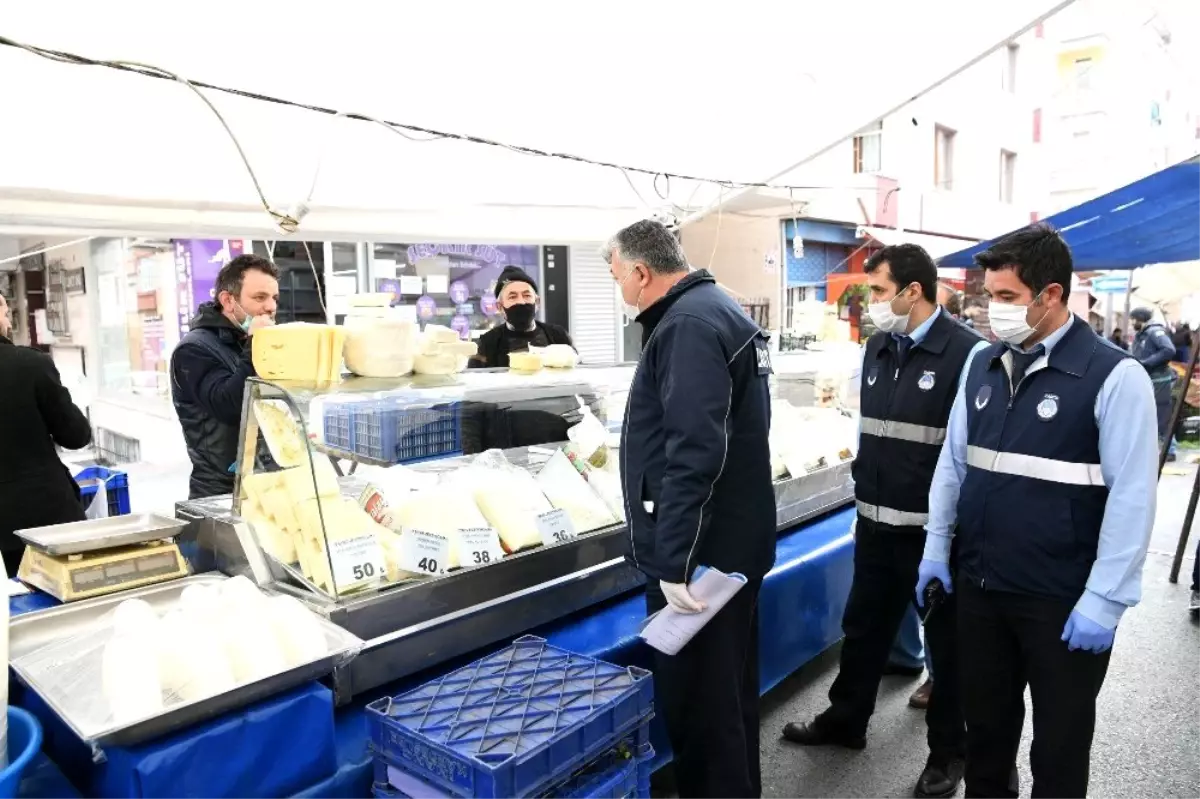 (Özel) İstanbul\'da pazarlarda 3 metre kuralı uygulaması başladı