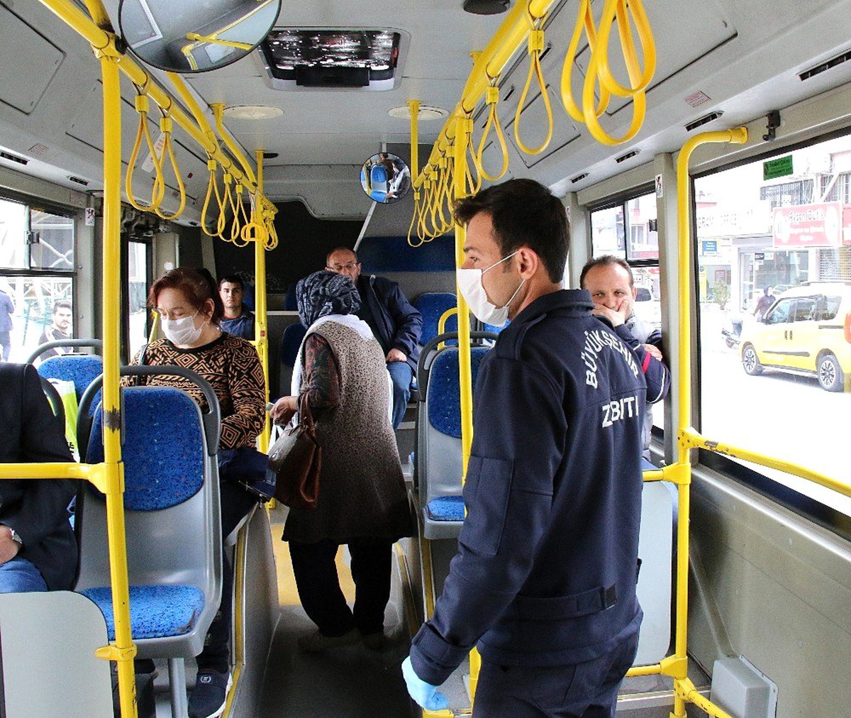 Toplu taşıma araçlarında sosyal mesafe denetimi