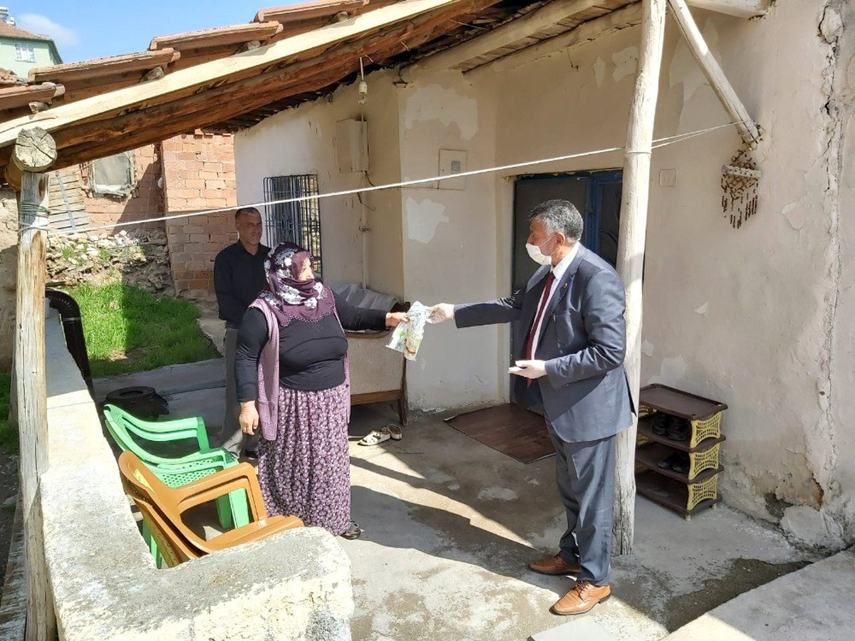 Yazıhan\'da dezenfektana ağırlık verildi