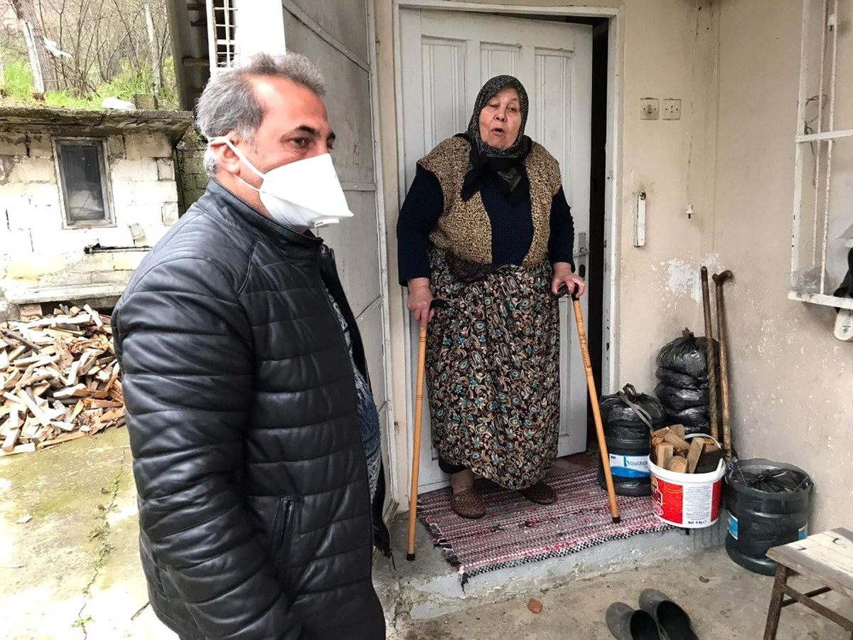 65 yaş üstü tek başına yaşayan kişiler tespit ediliyor