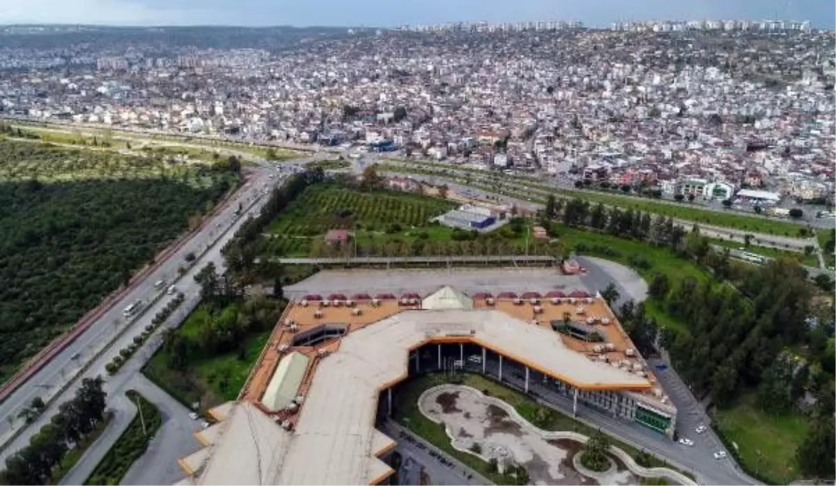 Antalya Otogarı sivil giriş ve çıkışlarına kapatıldı