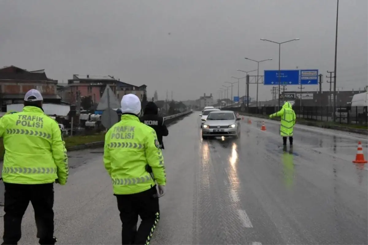 Bursa giriş çıkışları kontrol altında