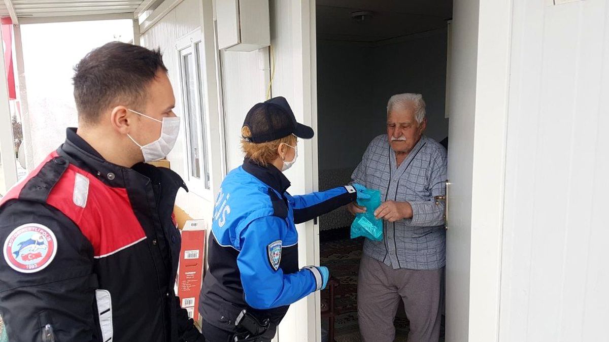 Elazığ\'da Vefa Sosyal Destek Grubu 5 bin kişiye hizmet etti