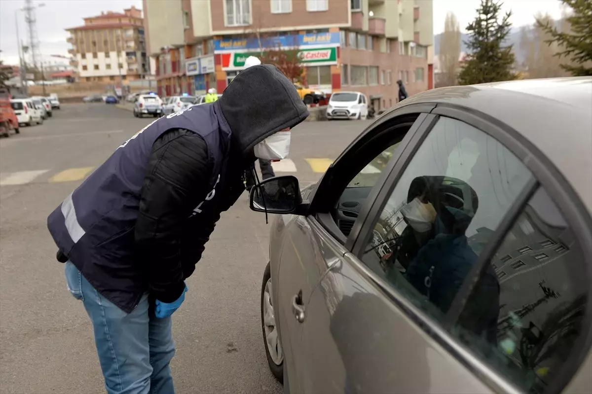 Erzincan\'da otogar, havalimanı ve garda koronavirüs sakinliği