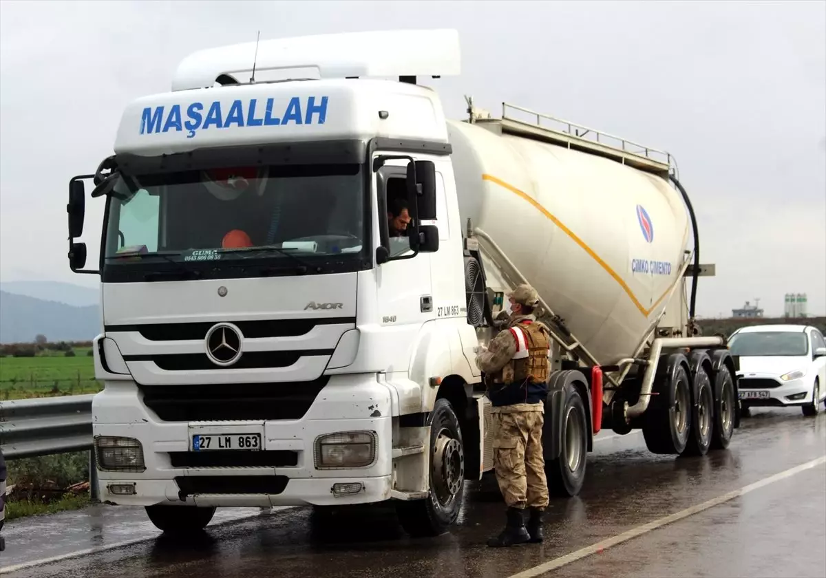 Hatay\'da otobüsler ve özel araçlar denetlendi