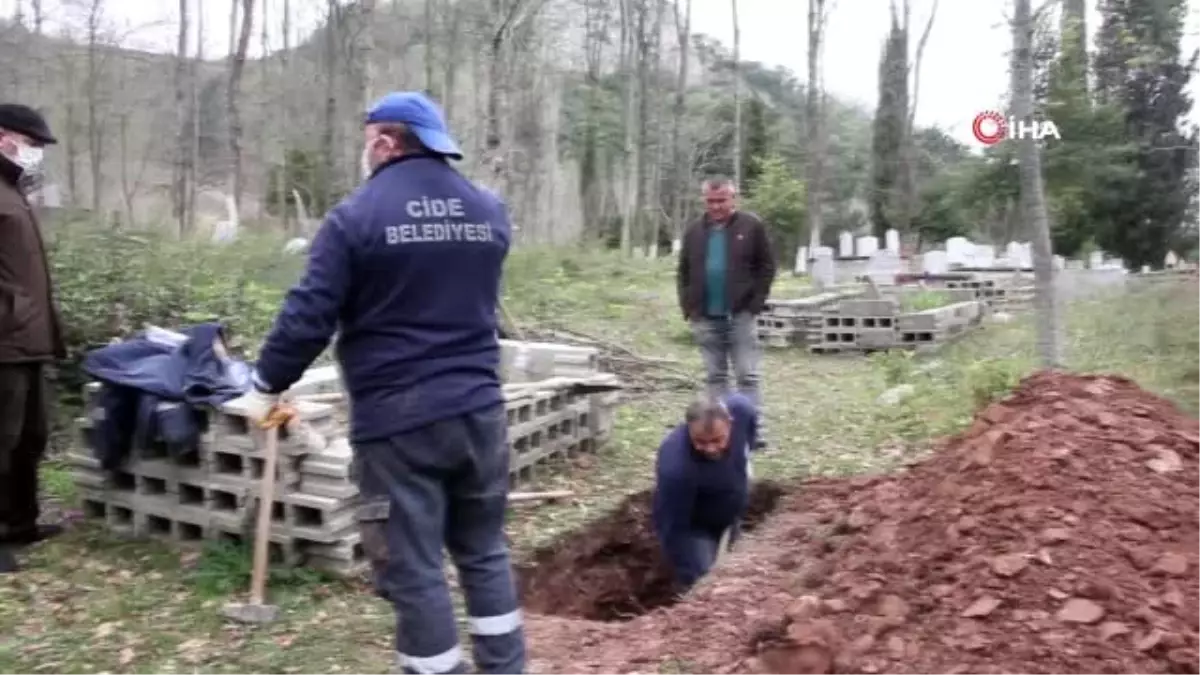 Kastamonu\'da cenaze namazı jandarma kontrolünde kılındı