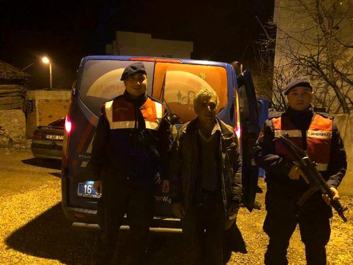 Kayıp çoban gece yarısı kayalık alanda bulundu