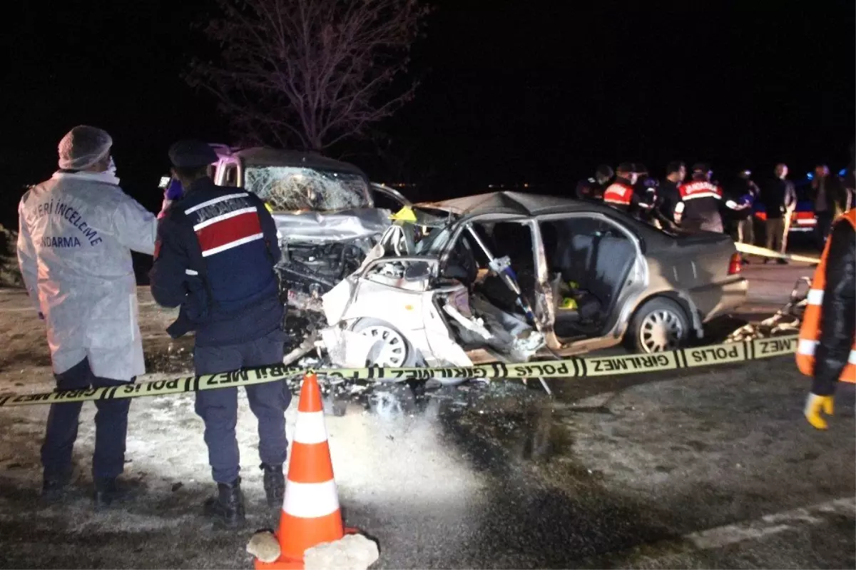 Konya\'da trafik kazası: 4 ölü, 4 yaralı