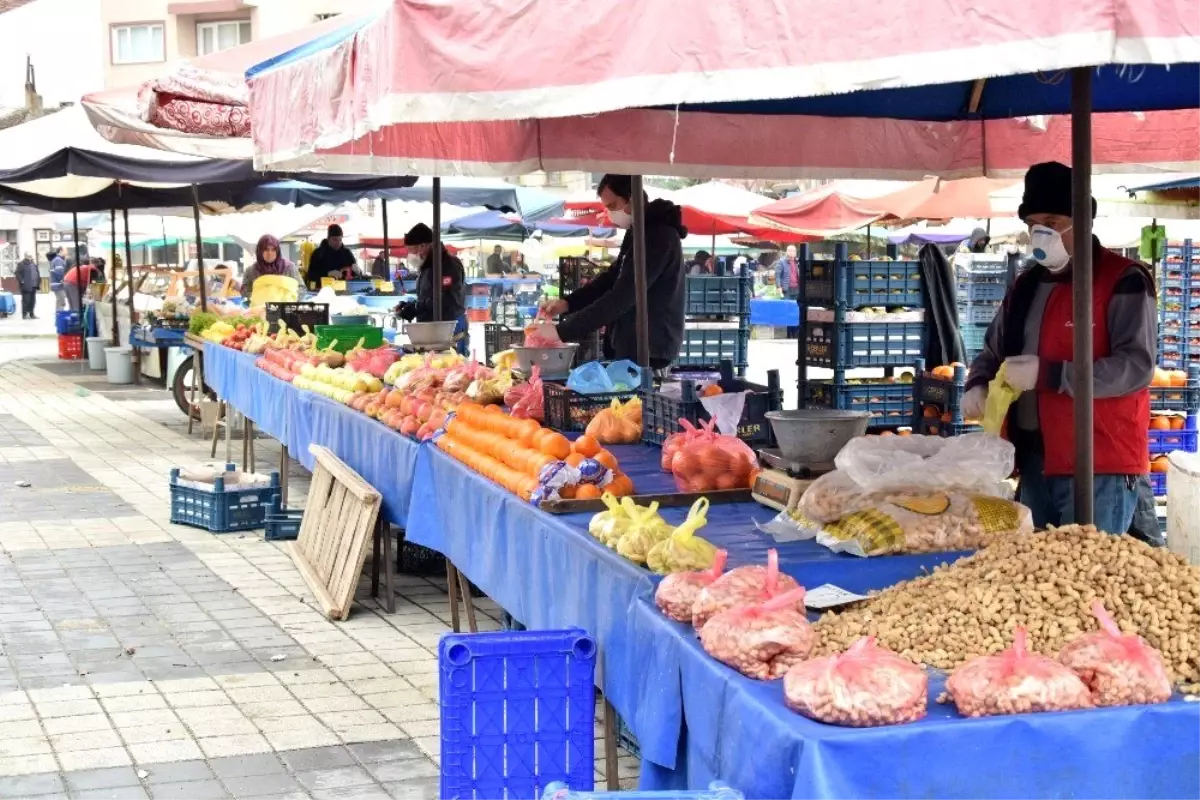 Lapseki\'de pazara dışarıdan esnaf alınmadı