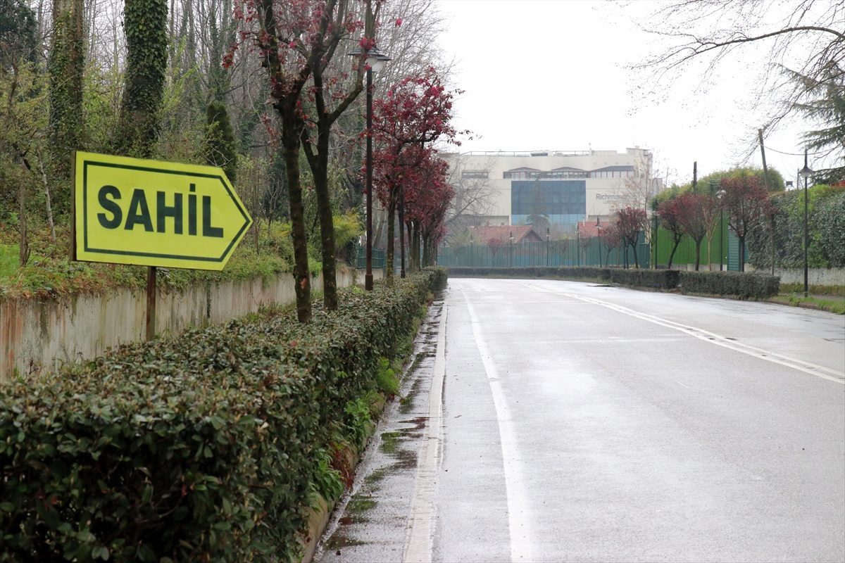 Sahil ve parklarda "koronavirüs sessizliği"