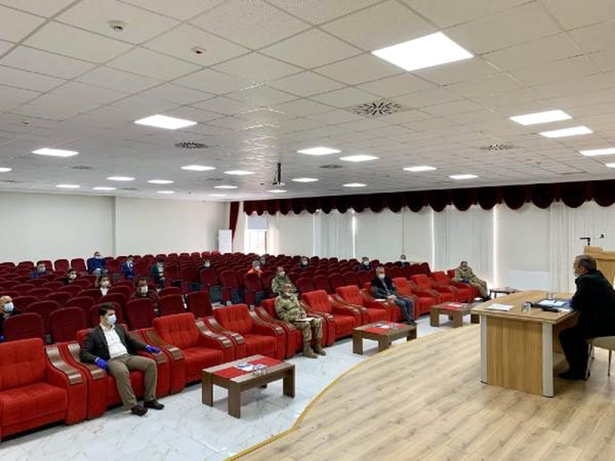 Tunceli\'de, kamu görevlilerinin kent dışına çıkışları yasaklandı