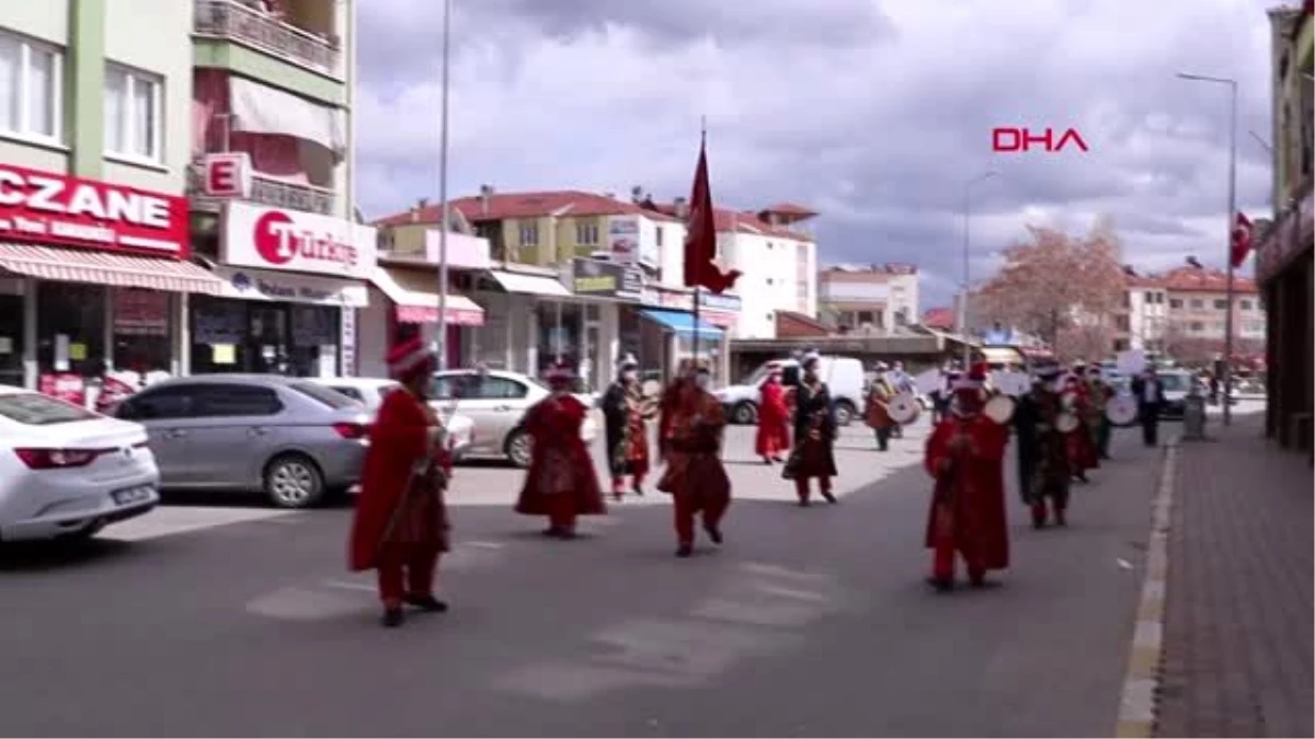 Antalya\'da mehter takımından moral konseri ve \'evde kal\' çağrısı