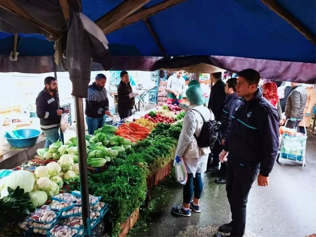 Bağlar Belediyesi fırınları denetleyip açıkta satılan ekmekleri topladı