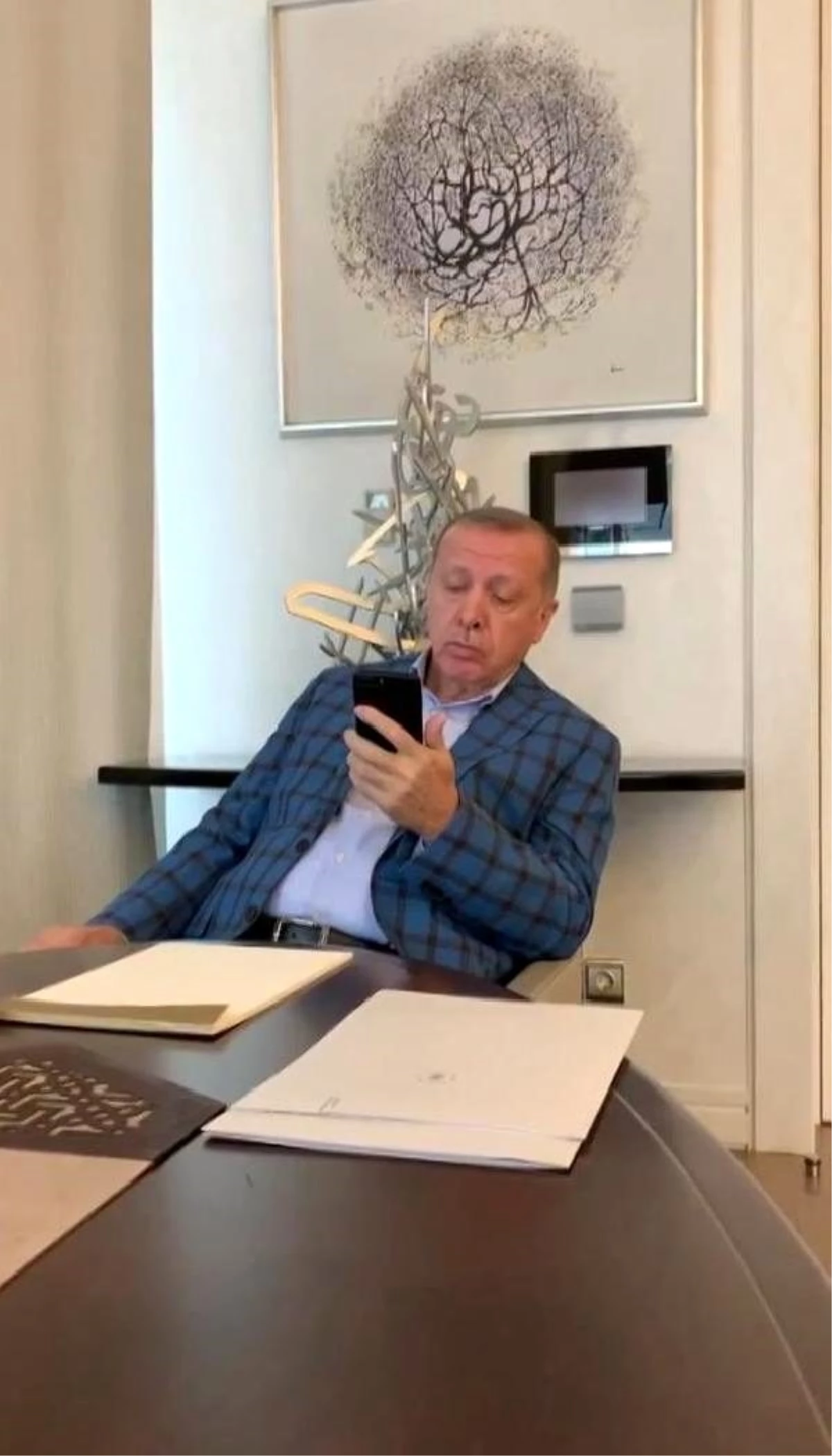 Cumhurbaşkanı Erdoğan Granada\'da okunan ezanı dinledi