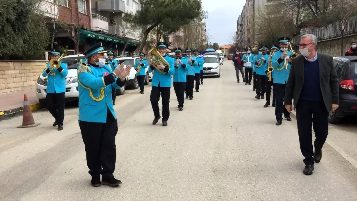 Keşan Belediye Bandosundan \'Evde Kal\' konseri