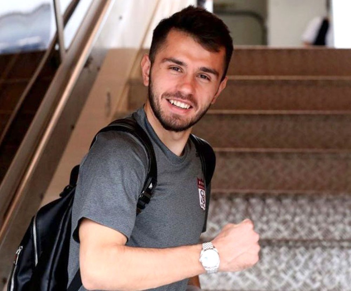 Sivassporlu Emre Kılınç\'tan 70 aileye gıda yardımı