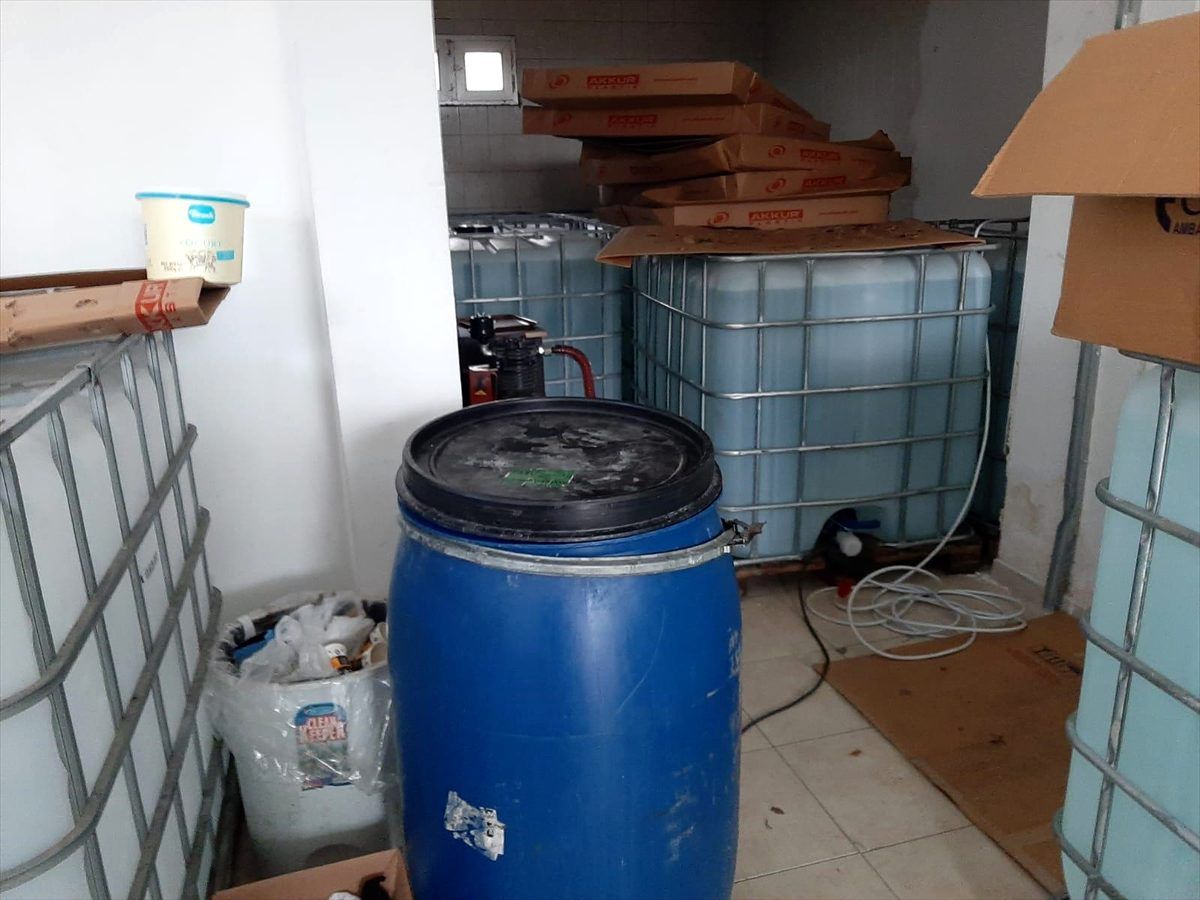 Tekirdağ\'da kaçak üretilen 25 ton dezenfektan ele geçirildi