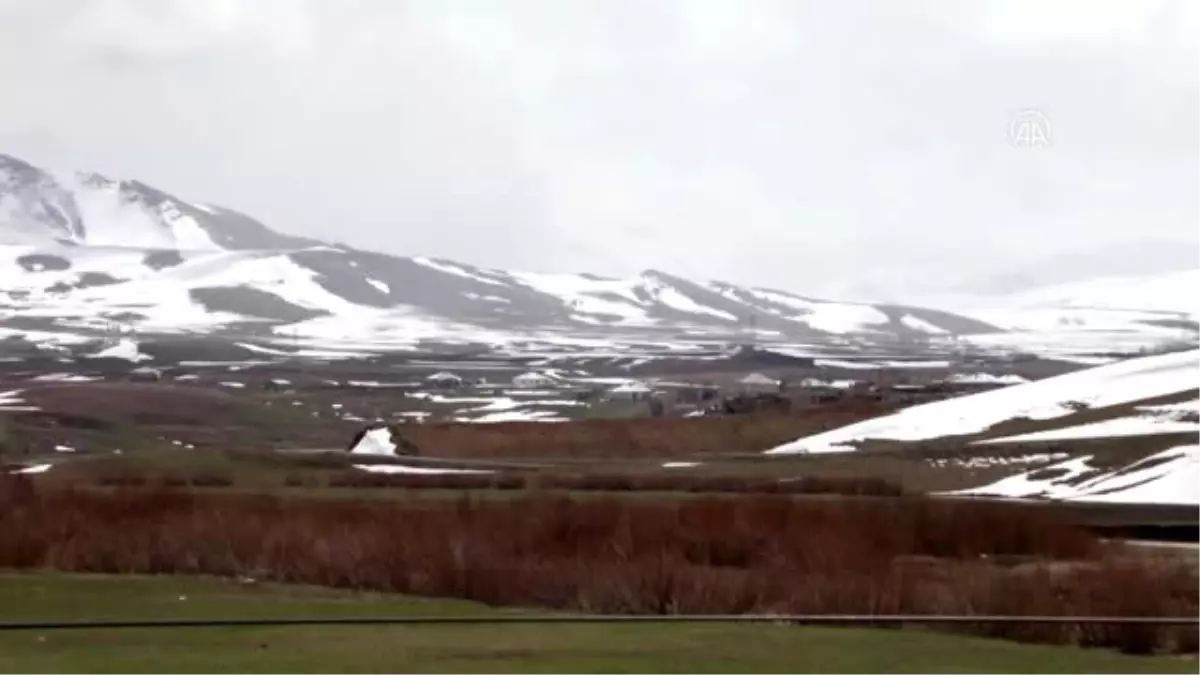 Başkale\'de 2 yerleşim yeri karantinaya alındı