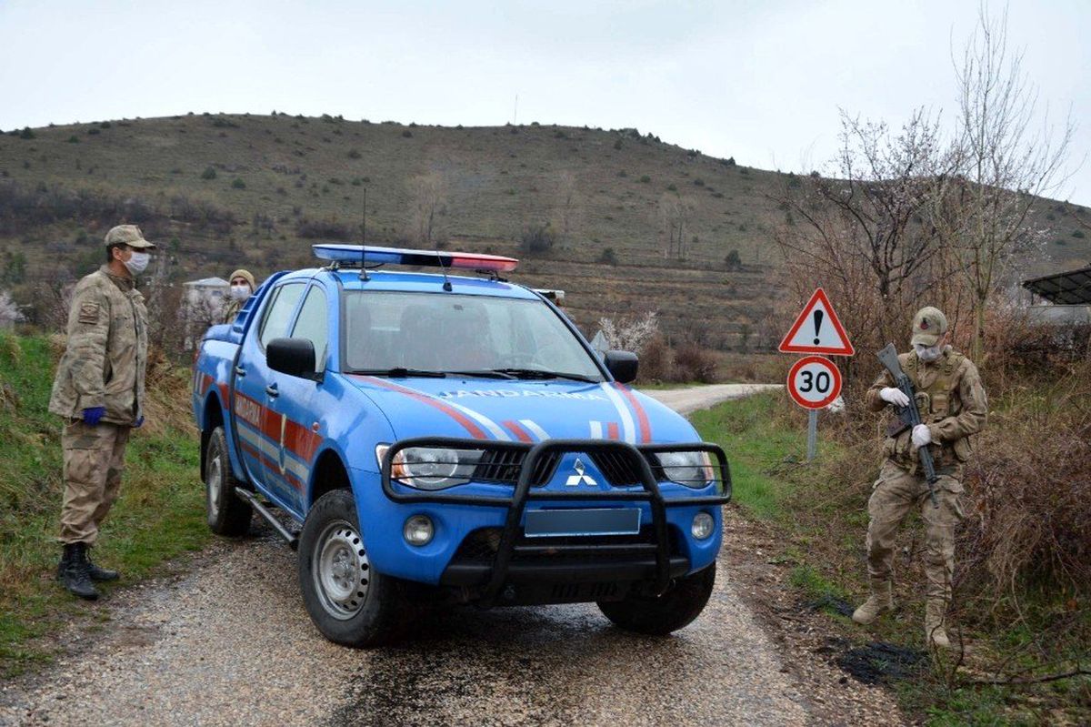 Bayburt\'ta iki köy Korona virüs nedeniyle karantinaya alındı