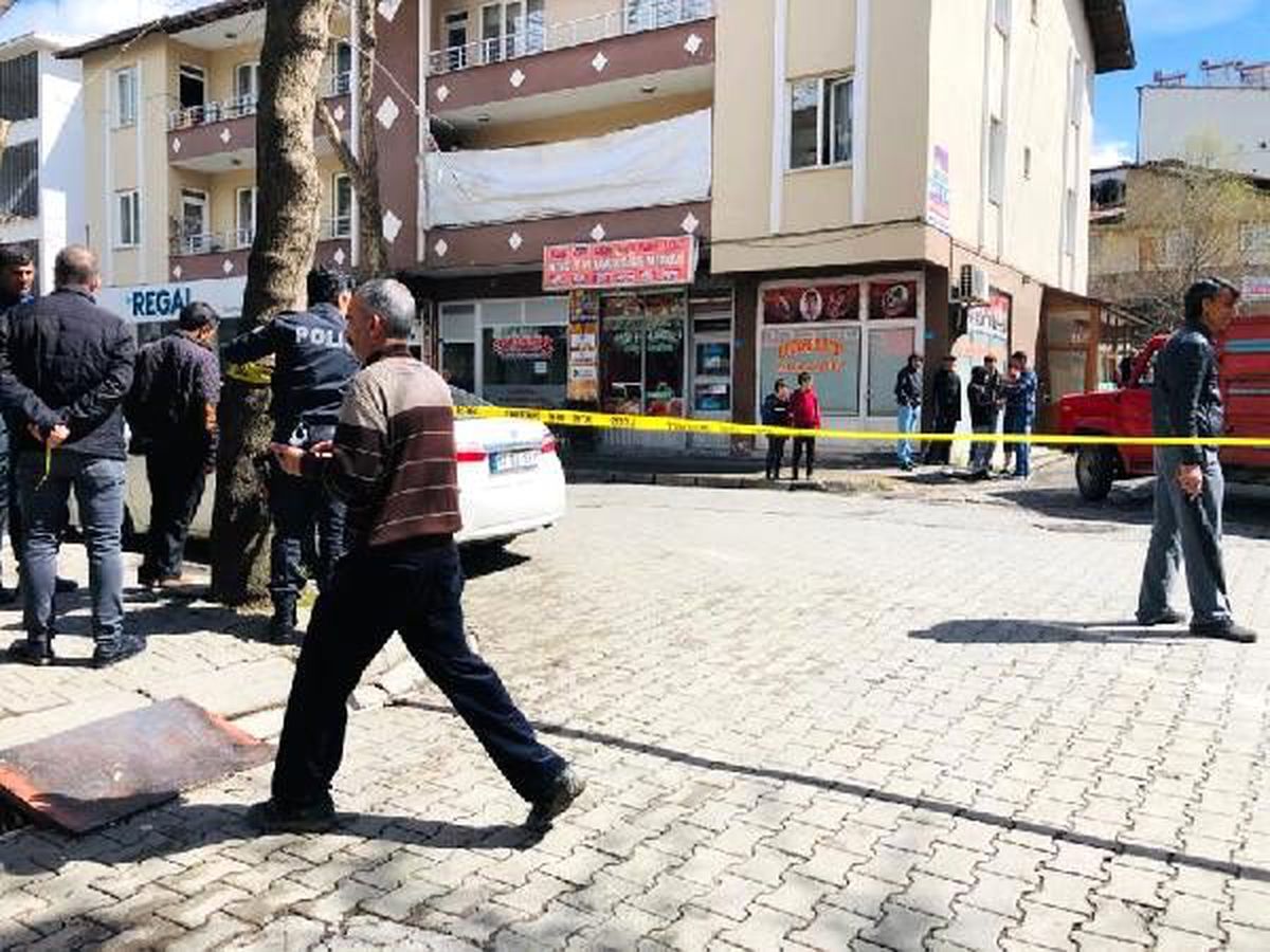 Bingöl\'de taksiden çevreye rastgele ateş açıldı
