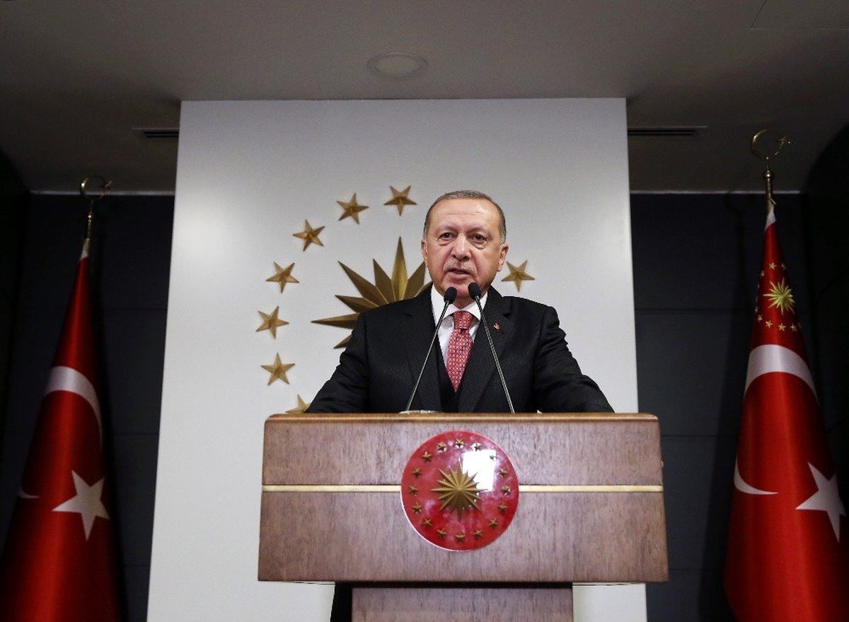 Cumhurbaşkanı Erdoğan: "\'Biz Bize Yeteriz Türkiyem\' kampanyasını 7 aylık maaşımı bağışlayarak...