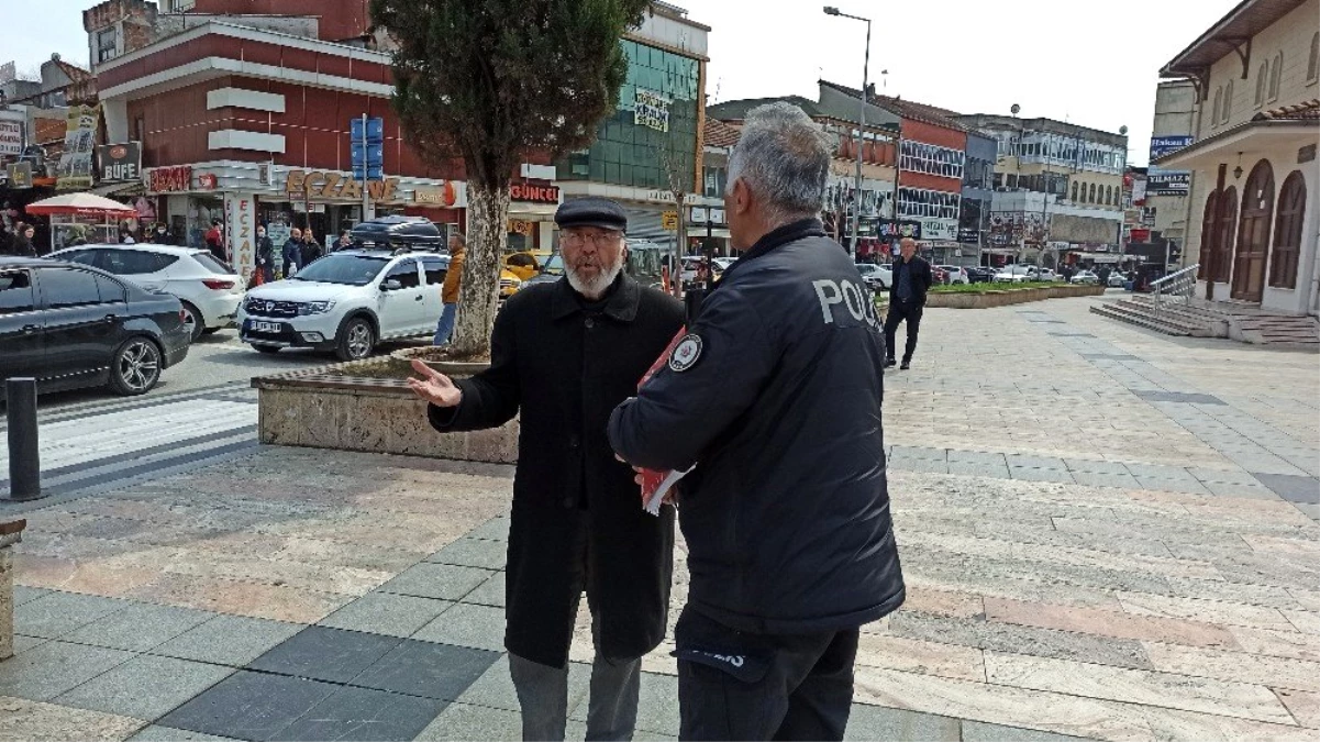 Dede sokağa çıktı polis ile tartıştı. "82 yaşındayım böyle bir şey görmedim"